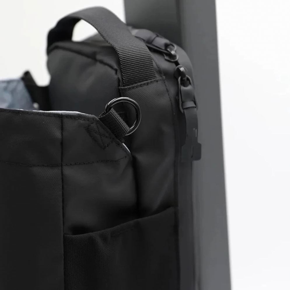 Bolso con imán multiuso